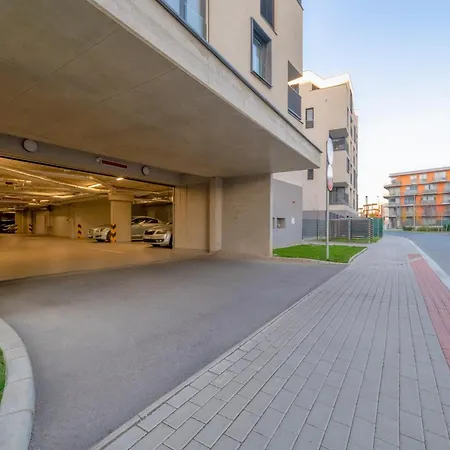 Διαμέρισμα Chic Living At Vista Serenity With Balcony Πράγα