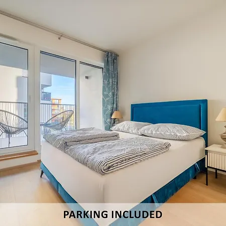 Apartment Chic Living At Vista Serenity With Balcony *