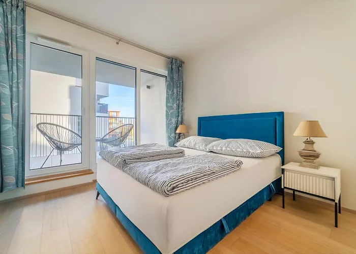 Chic Living At Vista Serenity With Balcony Διαμέρισμα
