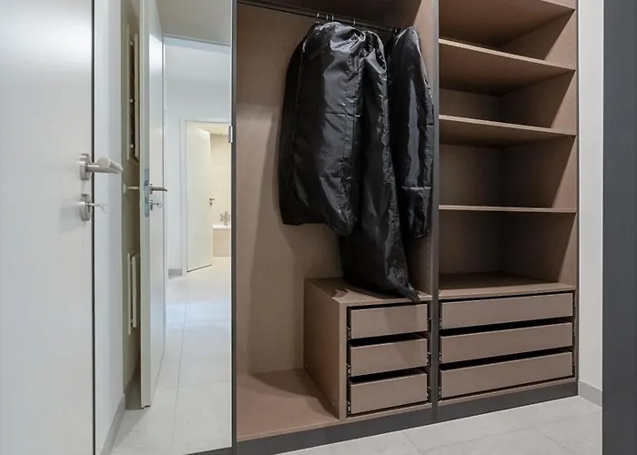 Chic Living At Vista Serenity With Balcony Διαμέρισμα *