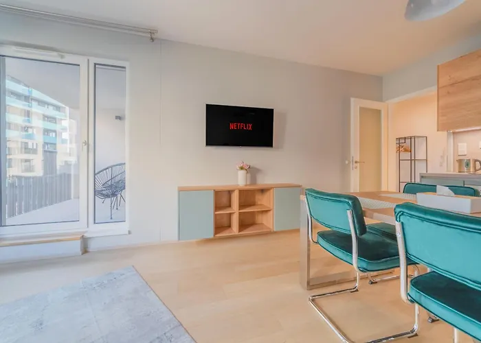 Chic Living At Vista Serenity With Balcony